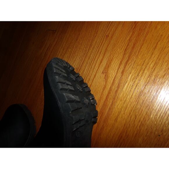 Olivia Miller‎ lug sole 3" heel ankle boots 9 Excellent  Pull on - Picture 7 of 7